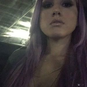 Meet your Posher, Vee